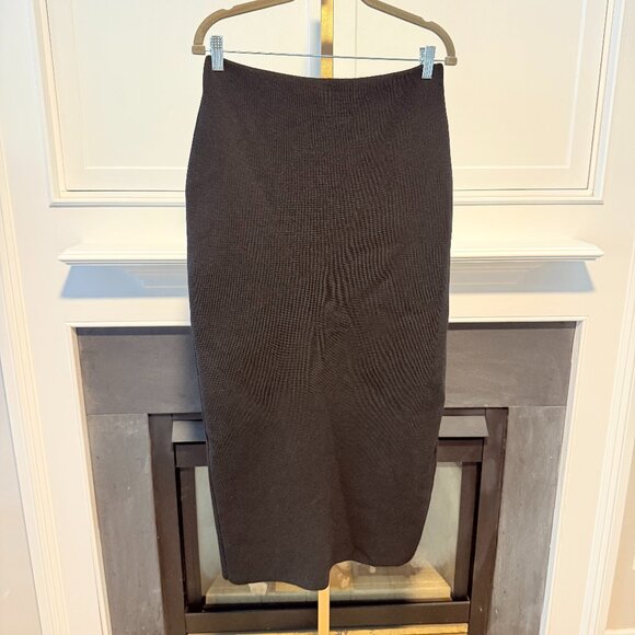 π€ Express Knit Pencil Skirt | Size Medium - Picture 1 of 7